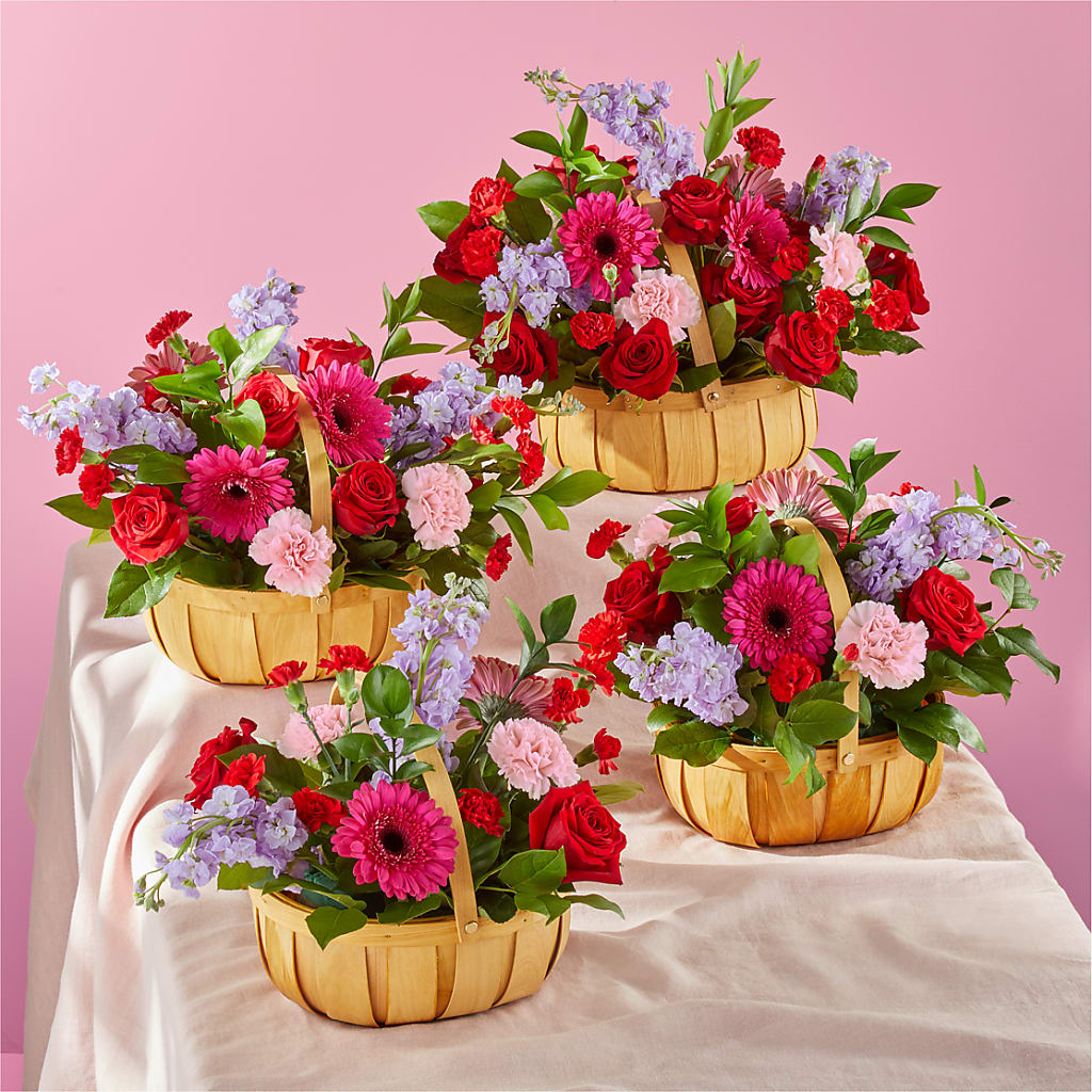 Pink Picnic Basket –  Springerville Flower Shop, Springerville AZ