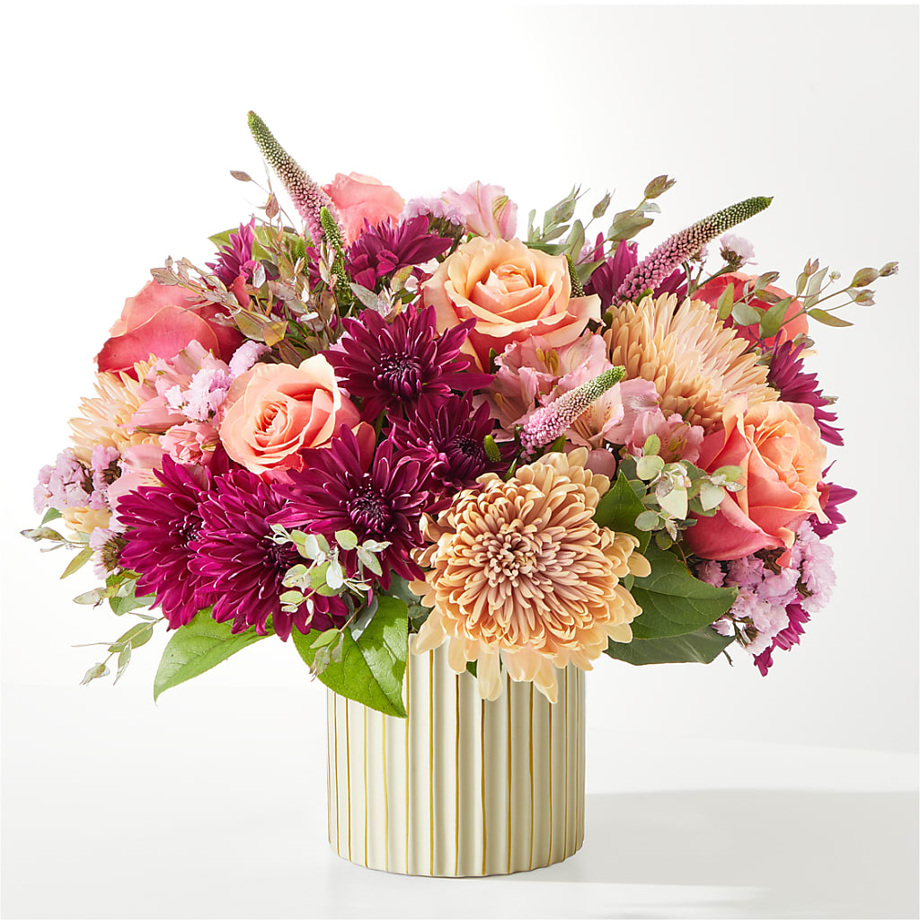 Berry Cobbler Bouquet with Ivory Vase –  Springerville Flower Shop, Springerville AZ