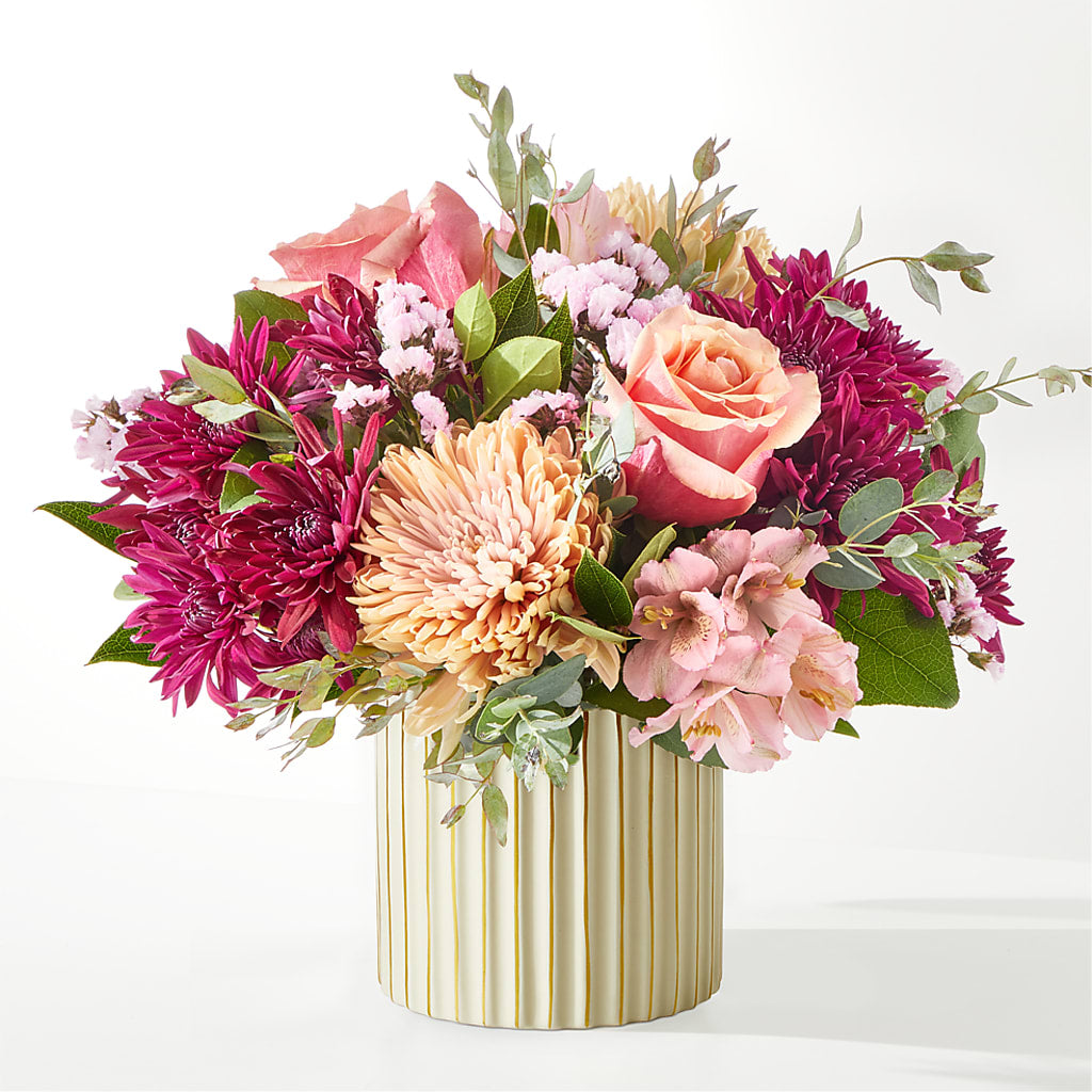 Berry Cobbler Bouquet with Ivory Vase –  Springerville Flower Shop, Springerville AZ