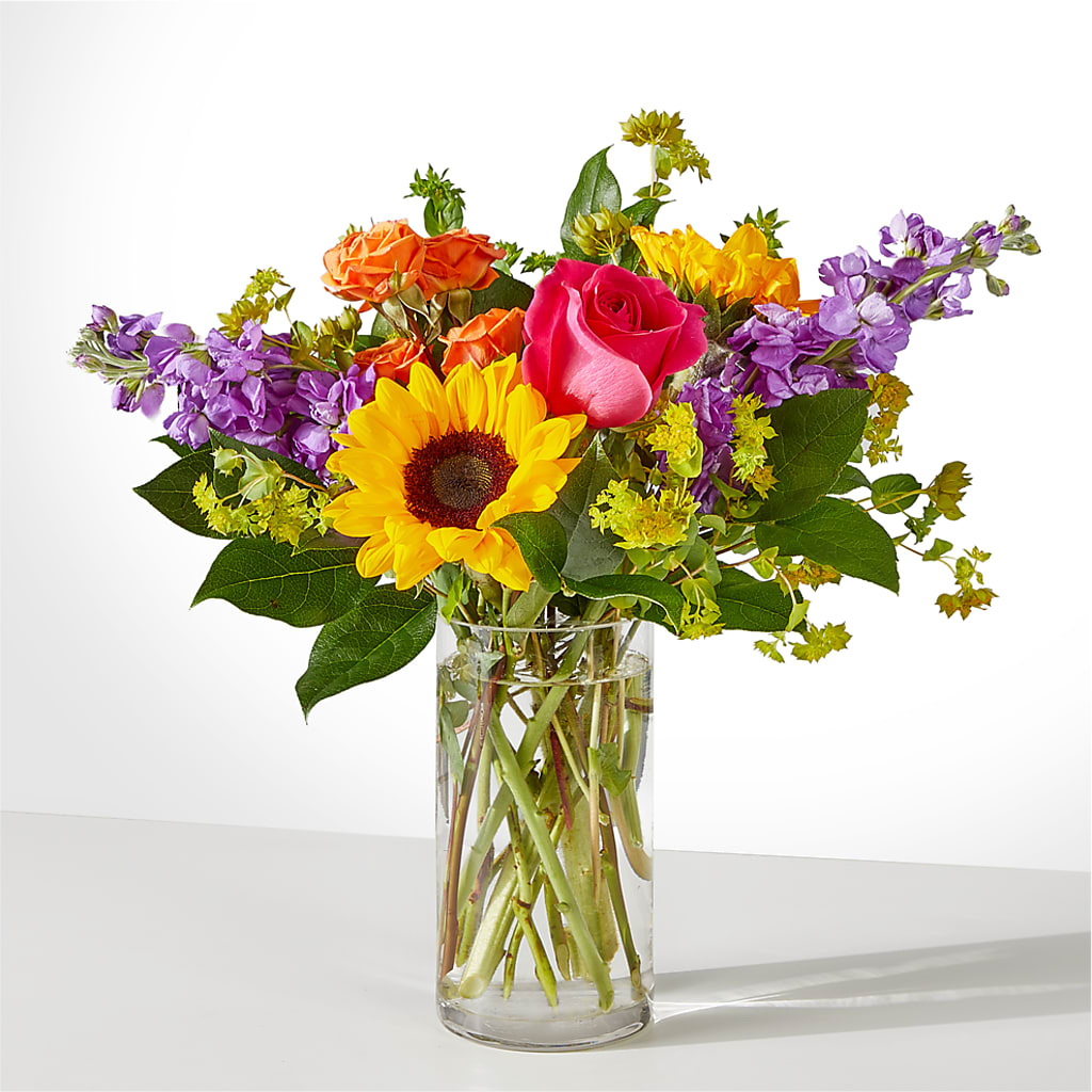 Vibrant Greetings Bouquet –  Springerville Flower Shop, Springerville AZ