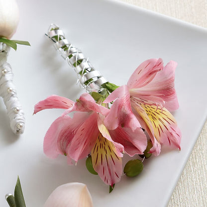 Pink Peruvian Lily Boutonniere –  Springerville Flower Shop, Springerville AZ