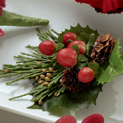 Red Berry Boutonniere –  Springerville Flower Shop, Springerville AZ